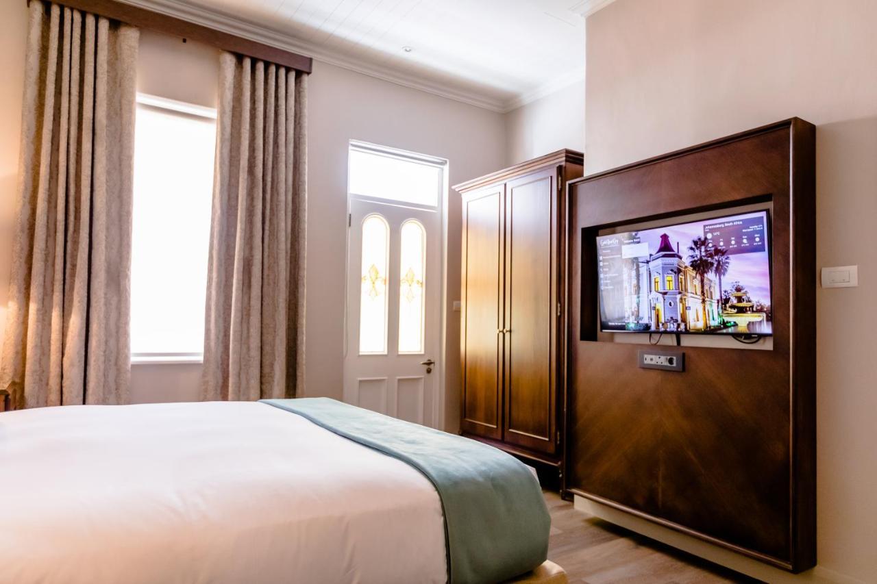 Gold Reef City Theme Park Hotel Йоханесбург Екстериор снимка